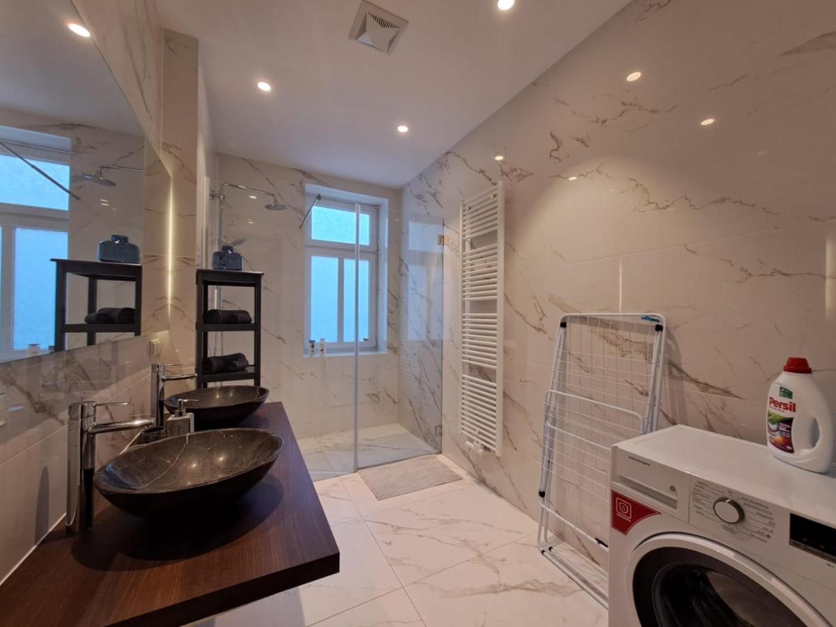 Design Sg4 * Viena